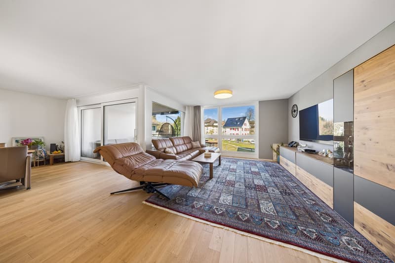 Helle 4.5-Zimmerwohnung mit zwei Loggien in Romanshorn kaufen (5)