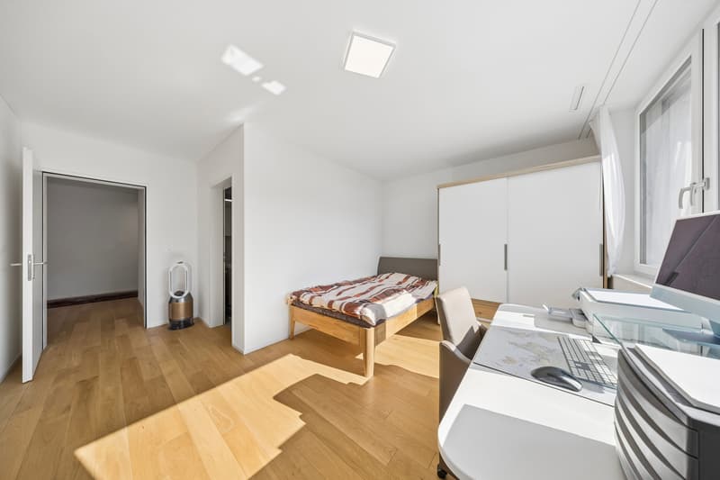 Helle 4.5-Zimmerwohnung mit zwei Loggien in Romanshorn kaufen (9)