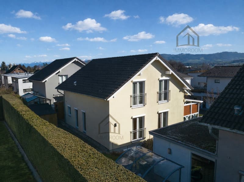 Family idyll in a quiet single-family house quarter (11)