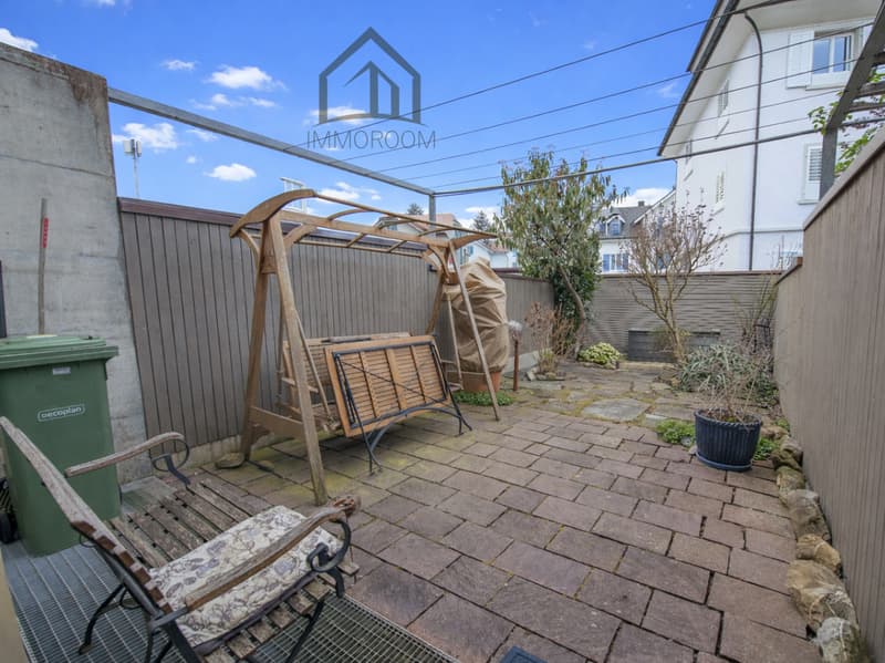Row house in a preferred residential area (11)