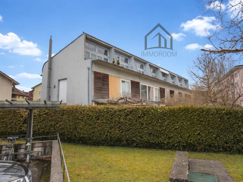 Row house in a preferred residential area (15)