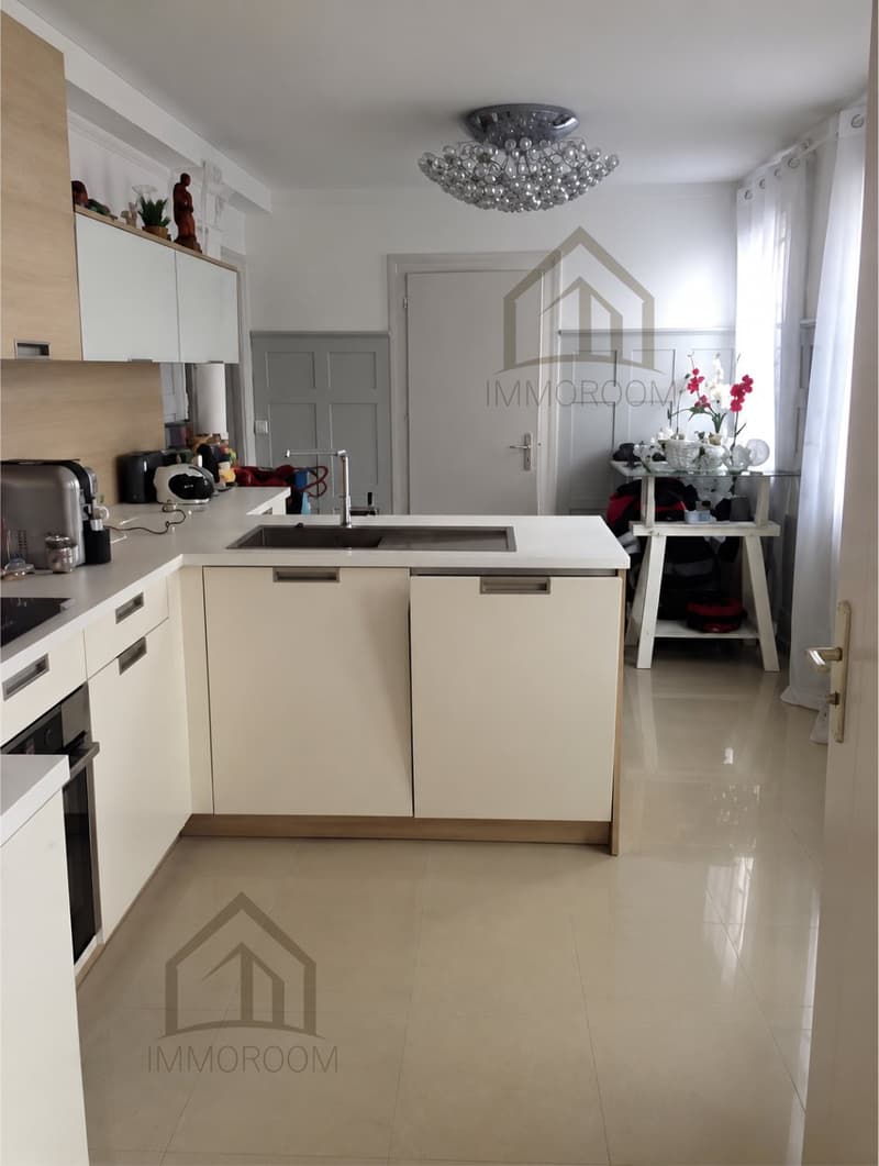 Casa multifamiliare duplex con potenziale (8)