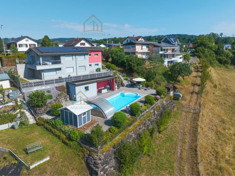 Ein Zuhause mit viel Freiraum, Privatsphäre und traumhafter Aussicht (18)