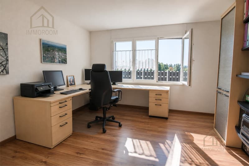 Ein Zuhause mit viel Freiraum, Privatsphäre und traumhafter Aussicht (11)