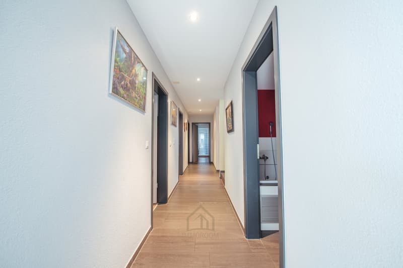 Ein Zuhause mit viel Freiraum, Privatsphäre und traumhafter Aussicht (8)