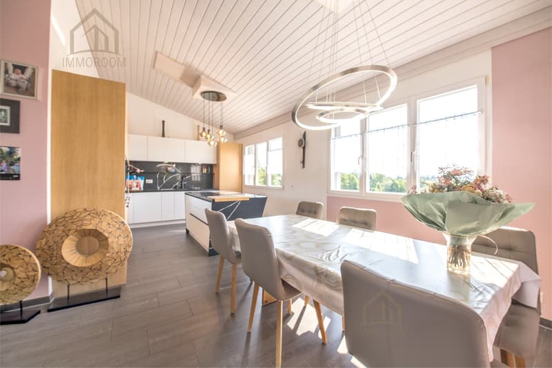 Ein Zuhause mit viel Freiraum, Privatsphäre und traumhafter Aussicht (4)