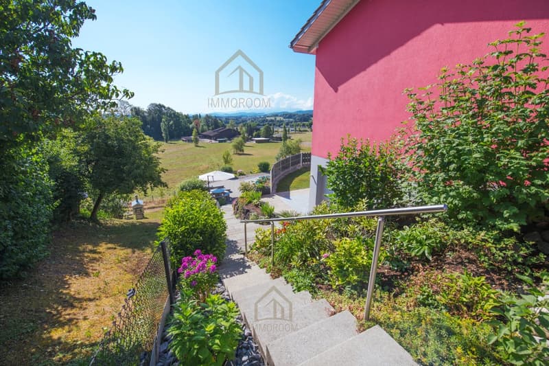 Ein Zuhause mit viel Freiraum, Privatsphäre und traumhafter Aussicht (16)