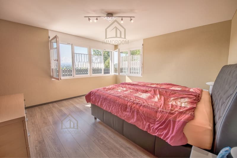 Ein Zuhause mit viel Freiraum, Privatsphäre und traumhafter Aussicht (9)