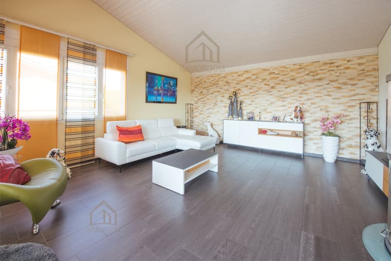 Ein Zuhause mit viel Freiraum, Privatsphäre und traumhafter Aussicht (6)