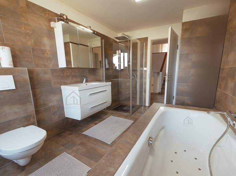 Traumhaftes Wohnen mit Pool, Wellness, Panoramasicht und Wald (12)