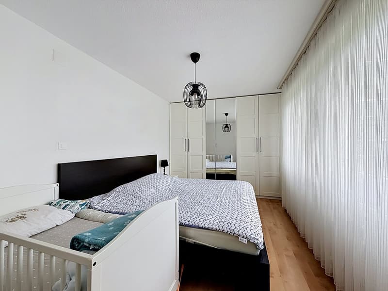 Beautiful bright apartment with veranda and individual garage included (7)