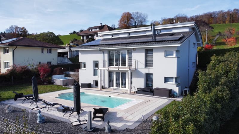Villa con vista libera, ampi spazi e ambiente tranquillo – Vaumarcus (2)