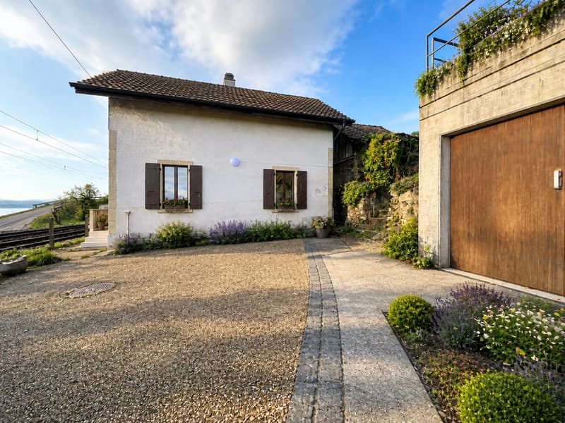Garantito colpo al cuore – villa ristrutturata con terrazza e vista sul lago! (13)
