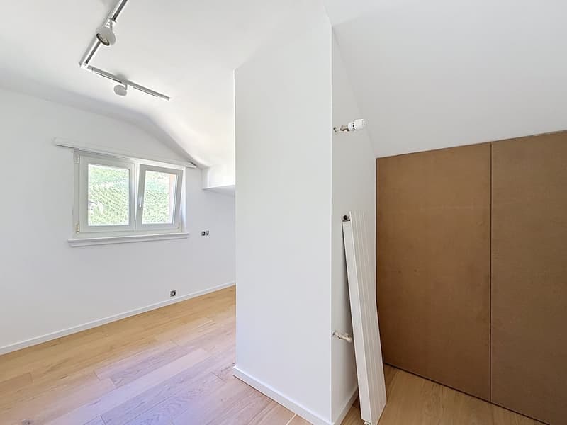 Propriété familiale en bordure de vignes avec permis de construire en force pour 2 villas (14)