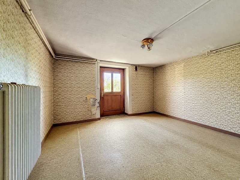 Villa de caractère à Cressier – rénovée à neuf selon vos goûts, travaux pilotés par nos soins (9)