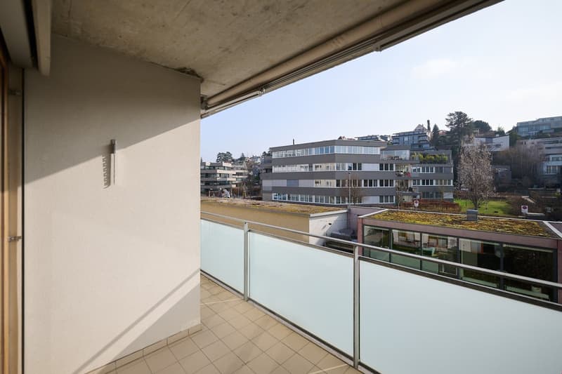 Helle 2.5-Zimmer-Wohnung mit Balkon und Garage in Basel (9)
