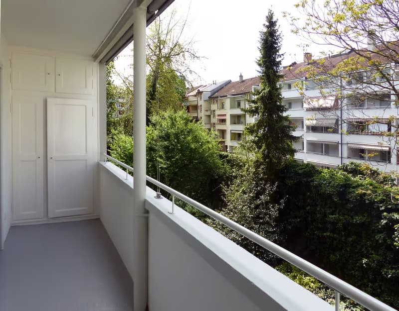 Helle 3.5-Zimmer-Wohnung mit Balkon in Basel – sofort verfügbar (4)