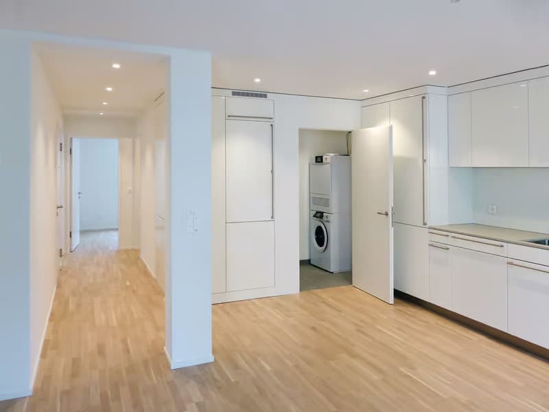 Helle 3.5-Zimmer-Wohnung mit Balkon in Basel – sofort verfügbar (3)
