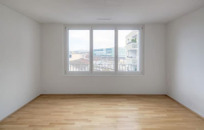 Helle 4.5-Zimmer-Wohnung mit Balkon und Garage in Aarau – ab sofort verfügbar (5)