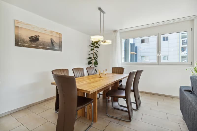 Helle 4.5-Zimmer-Eckwohnung (8)