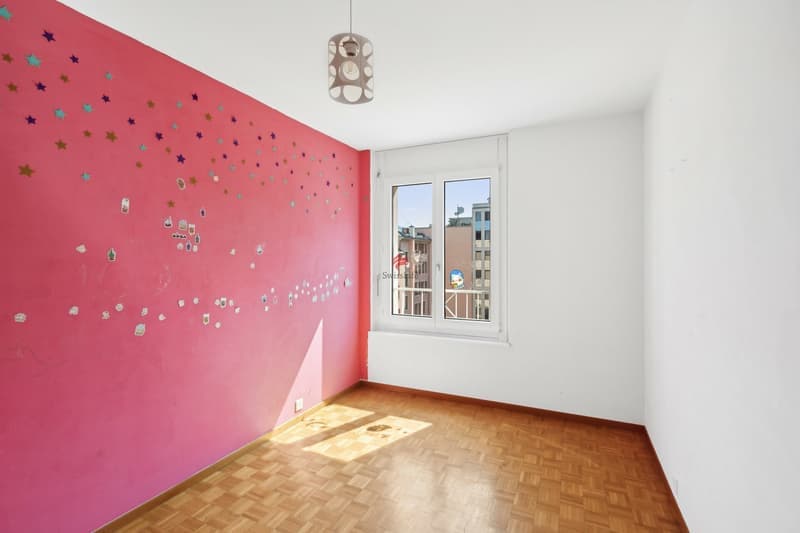 Appartement 4 pièces lumineux avec balcon à Genève – Disponible immédiatement (3)