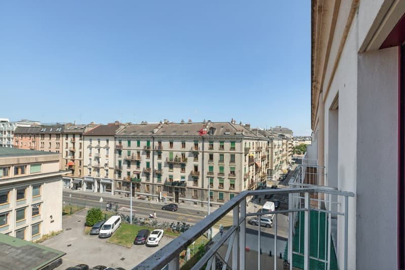 Appartement 4 pièces lumineux avec balcon à Genève – Disponible immédiatement (9)