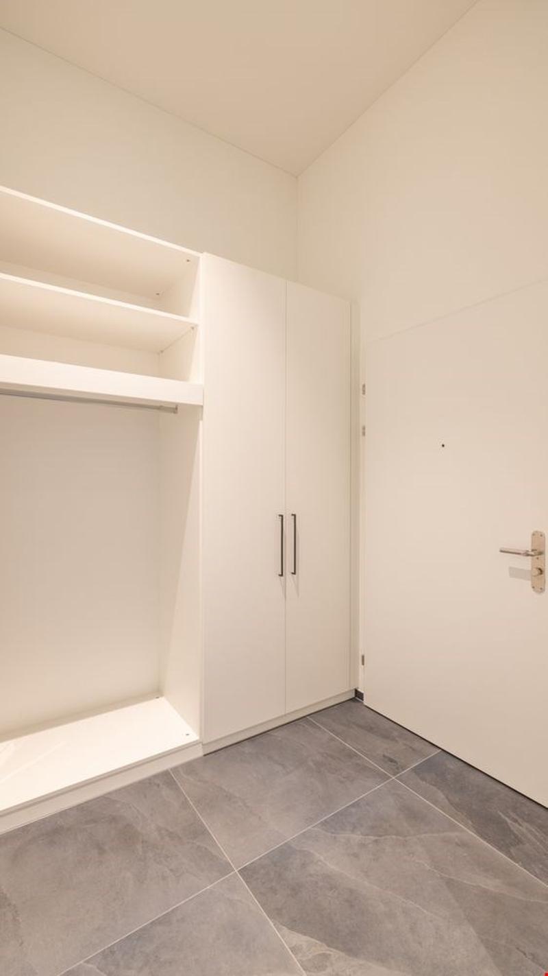 3,5-Zimmer EG-Wohnung mit extrahohen Räumen und privater Hof-Loggia (5)