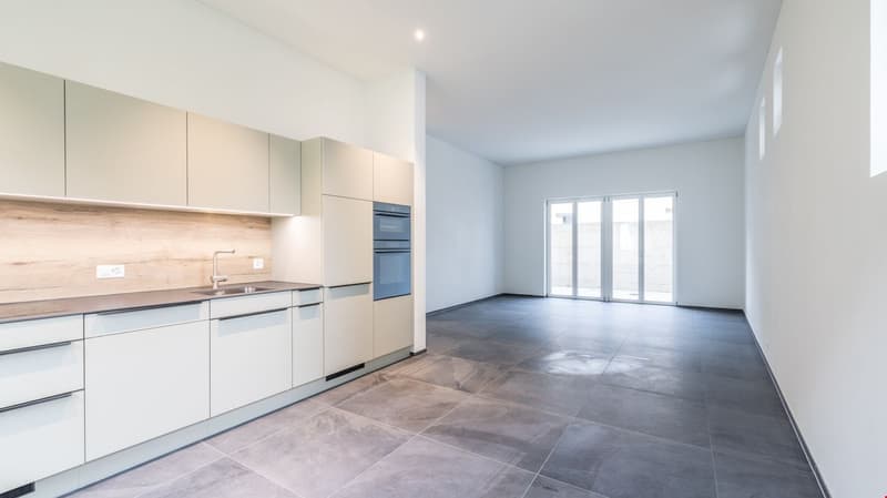 3,5-Zimmer EG-Wohnung mit extrahohen Räumen und privater Hof-Loggia (11)