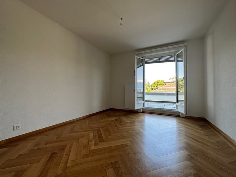 Spacieux appartement de 5 pièces avec balcon à Lausanne (11)