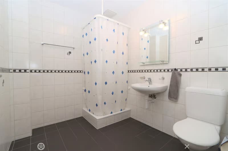 Geräumige 4.5-Zimmer-Wohnung mit Balkon in Biel – sofort verfügbar! (6)