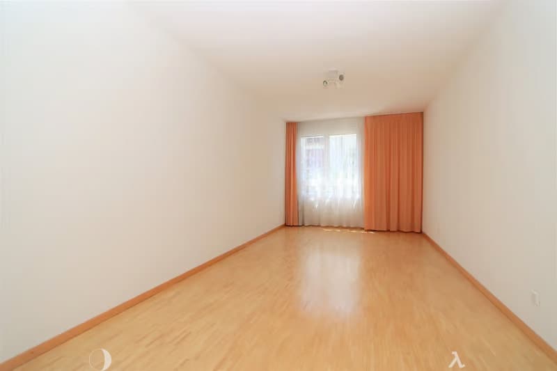 Geräumige 4.5-Zimmer-Wohnung mit Balkon in Biel – sofort verfügbar! (4)