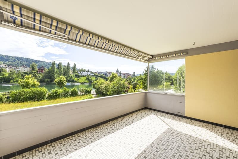 Grosszügige 4.5-Zimmer-Wohnung mit Balkon und herrlichem Ausblick in Schaffhausen (5)