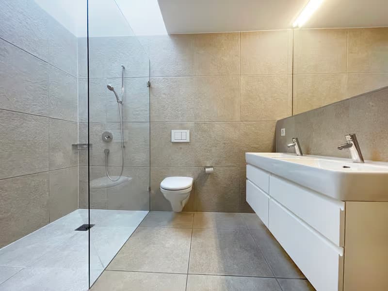Bright 2.5-Room Apartment with Balcony in Münchenstein – Available Immediately (1)