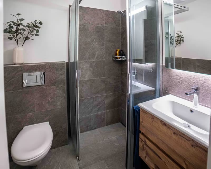Helle 4.5-Zimmer-Wohnung mit Balkon und Garage in Bülach (7)