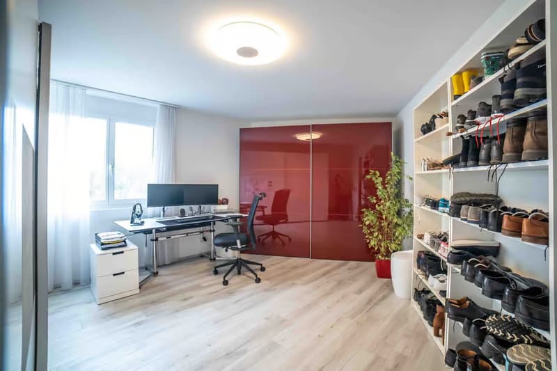 Helle 4.5-Zimmer-Wohnung mit Balkon und Garage in Bülach (13)
