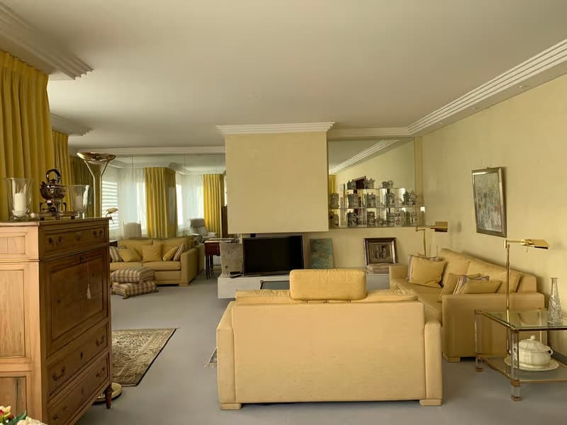 Grosszügige 5.5-Zimmer-Wohnung mit Balkon und herrlichem Ausblick in Bülach (3)