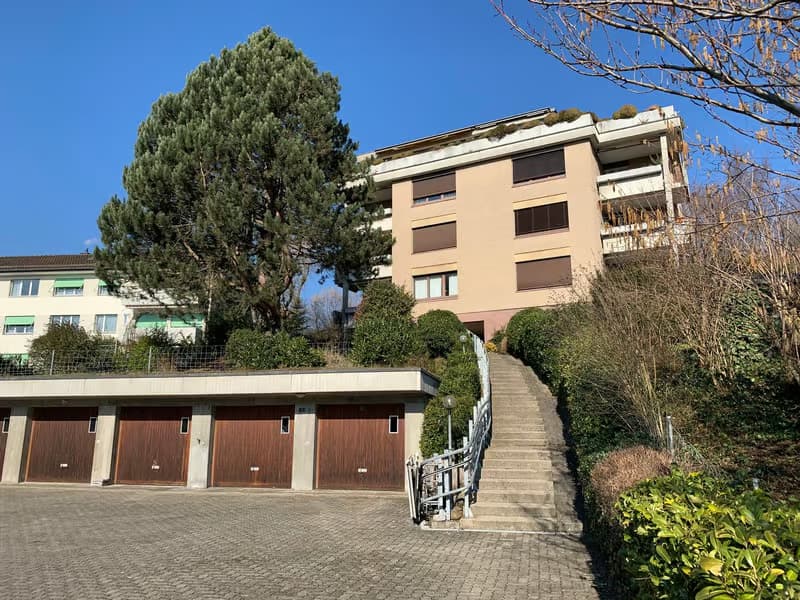 Grosszügige 5.5-Zimmer-Wohnung mit Balkon und herrlichem Ausblick in Bülach (8)