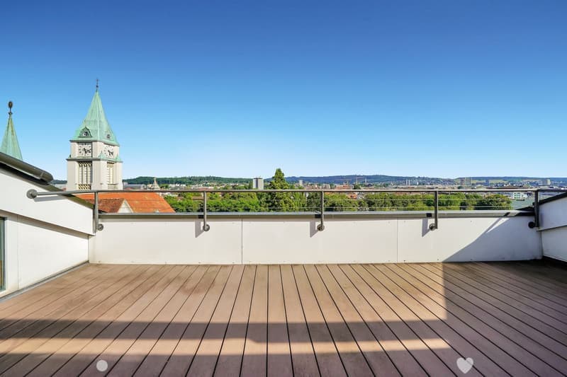 Helle 3.5-Zimmer-Wohnung mit Balkon in Biel – sofort verfügbar! (3)