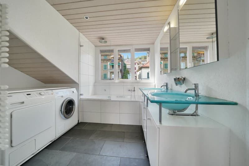 Helle 3.5-Zimmer-Wohnung mit Balkon in Biel – sofort verfügbar! (14)
