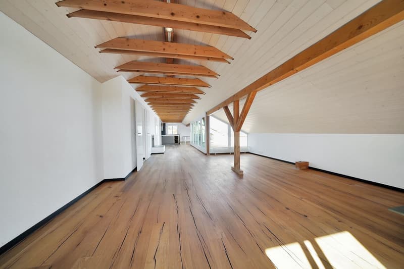 Helle 3.5-Zimmer-Wohnung mit Balkon in Biel – sofort verfügbar! (8)