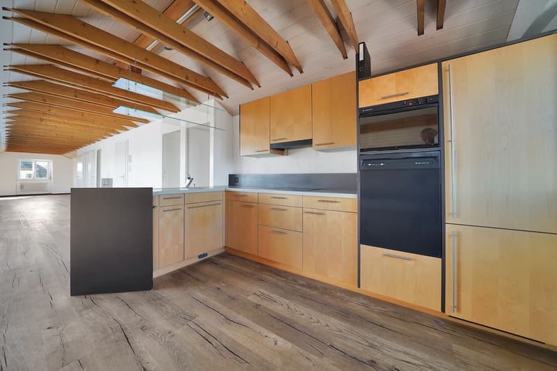 Helle 3.5-Zimmer-Wohnung mit Balkon in Biel – sofort verfügbar! (18)