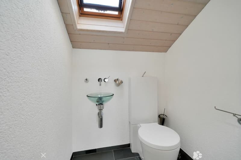 Helle 3.5-Zimmer-Wohnung mit Balkon in Biel – sofort verfügbar! (2)