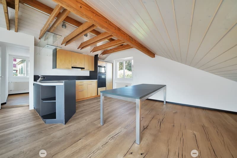 Helle 3.5-Zimmer-Wohnung mit Balkon in Biel – sofort verfügbar! (4)