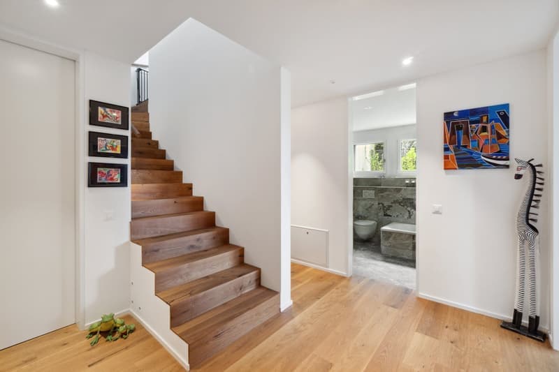 Geräumige 4.5-Zimmer-Wohnung mit Balkon in Allschwil (2)