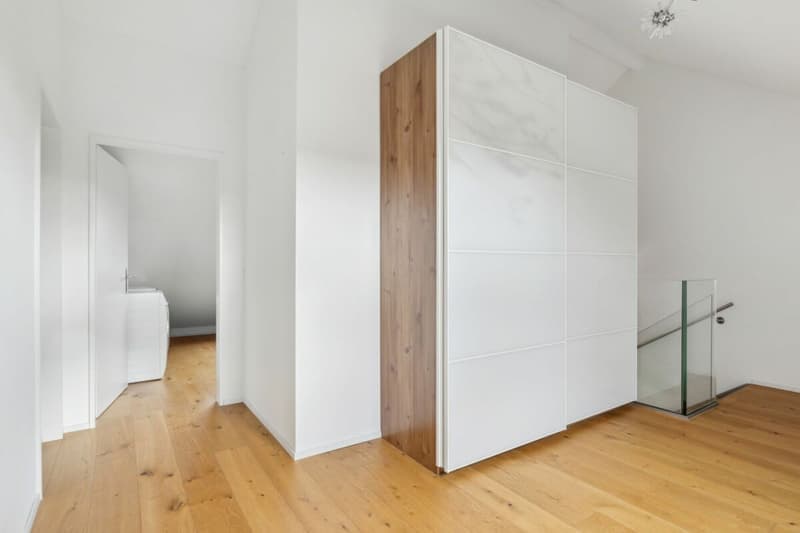 Geräumige 4.5-Zimmer-Wohnung mit Garage und Balkon in Dielsdorf (4)