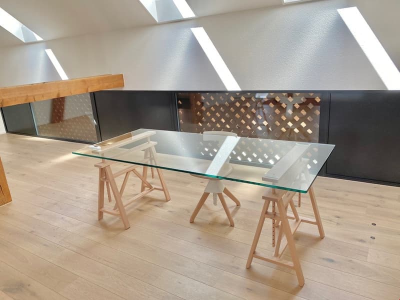 Moderne 2.5-Zimmer-Wohnung mit Balkon und Garage in Langenthal (2)