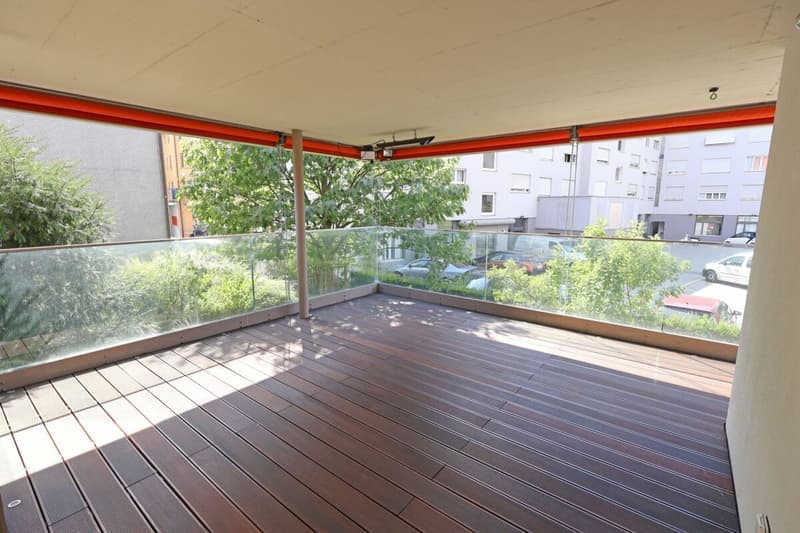 Geräumige 4.5-Zimmer-Wohnung mit Balkon in Zürich-Altstetten (1)