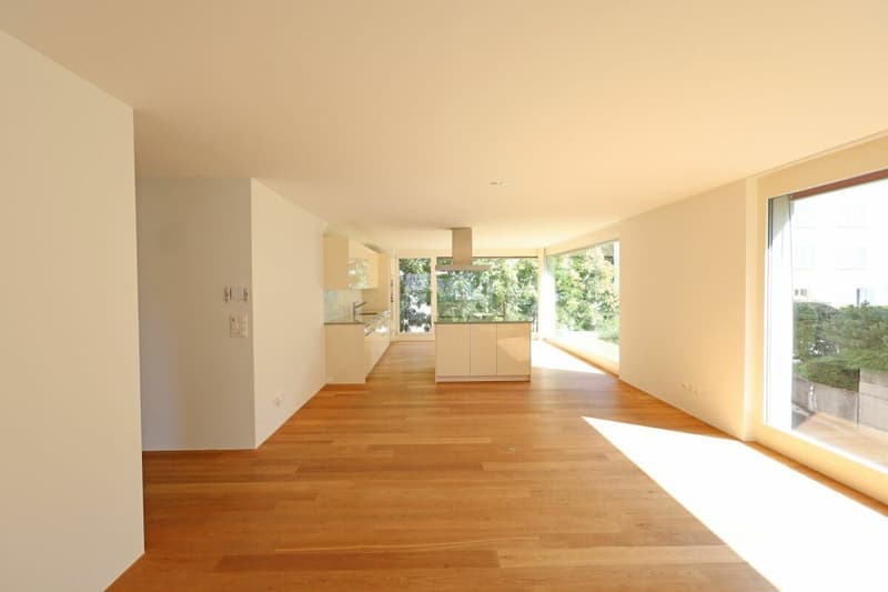 Geräumige 4.5-Zimmer-Wohnung mit Balkon in Zürich-Altstetten (8)