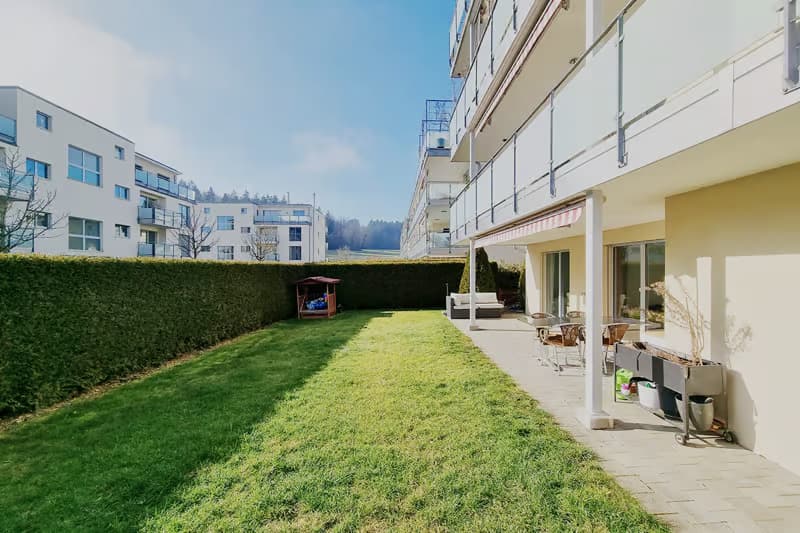 Helle 4.5-Zimmer-Wohnung mit Balkon und Garage in Winterthur (1)