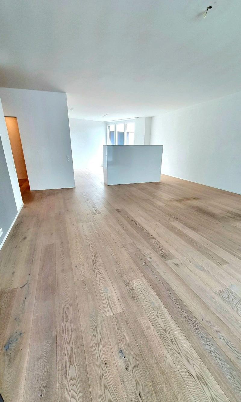 Helle 3.5-Zimmer-Wohnung mit Balkon in Wallisellen – sofort verfügbar! (8)